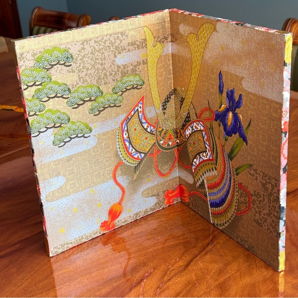 Decorative Japanese foldable print or table screen Colorful Design